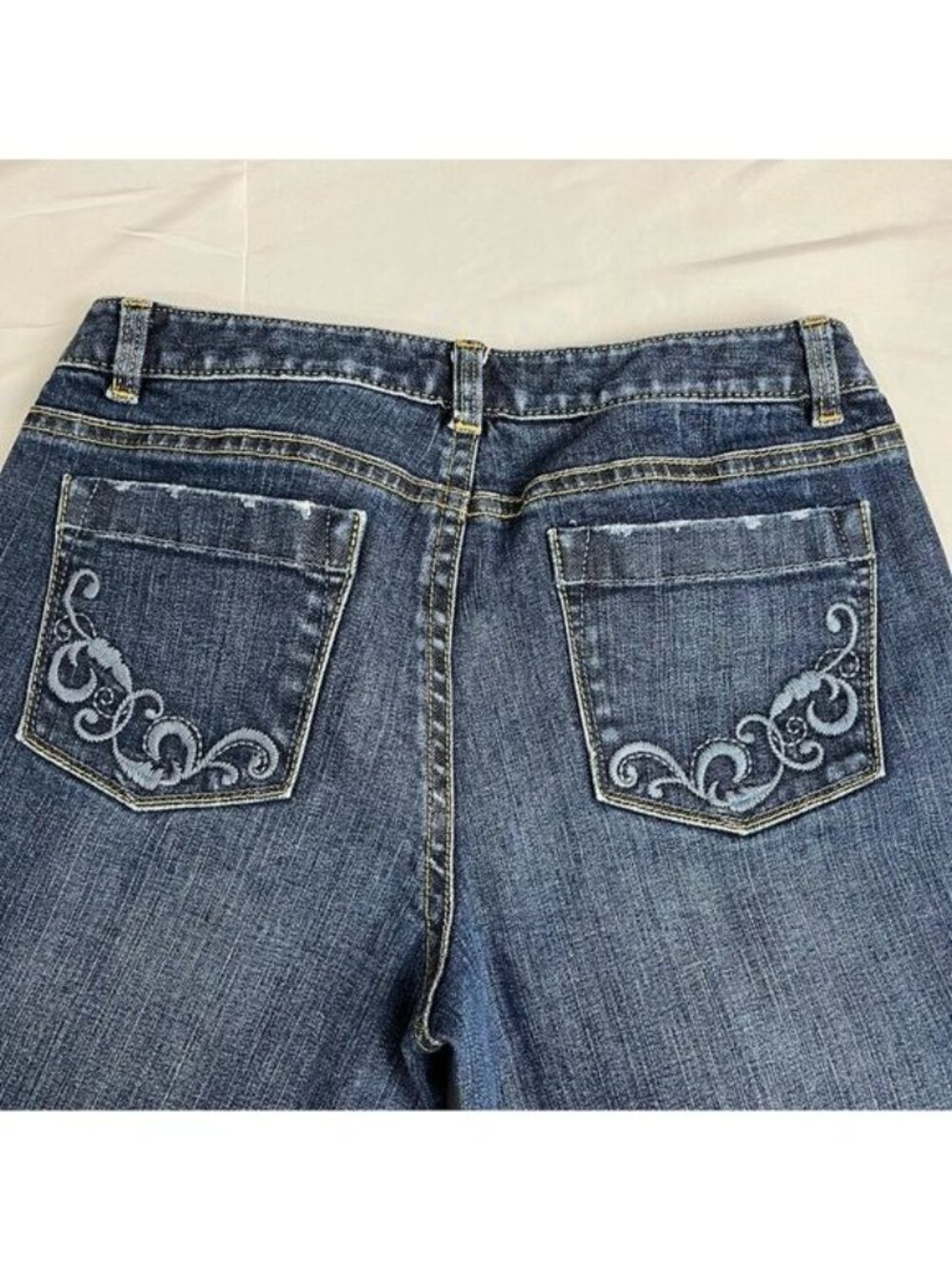 Ann Taylor Modern Fit Lindsay Waist Crop Size 8 Distressed Dark Wash - Picture 3 of 9